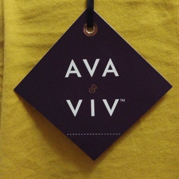 NWT Women's Plus Size Short Sleeve T-Shirt - Ava & Viv - 2X - Picture 5 of 8